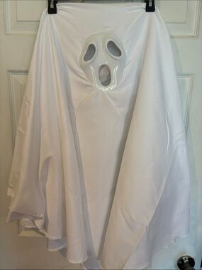 White Ghost Kids Costume with Mask NWOT